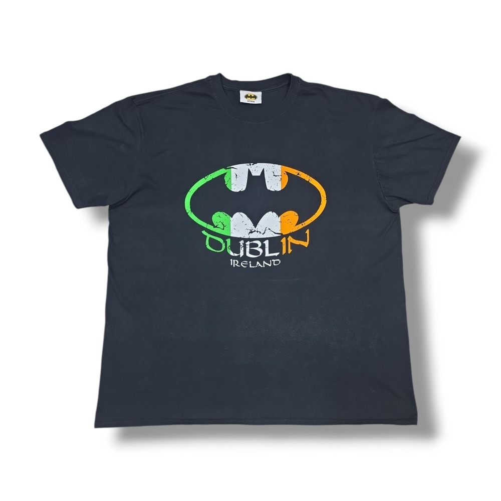 Vintage Y2K Batman Ireland Licensed T-shirt Size 2XL Irish Flag Logo
